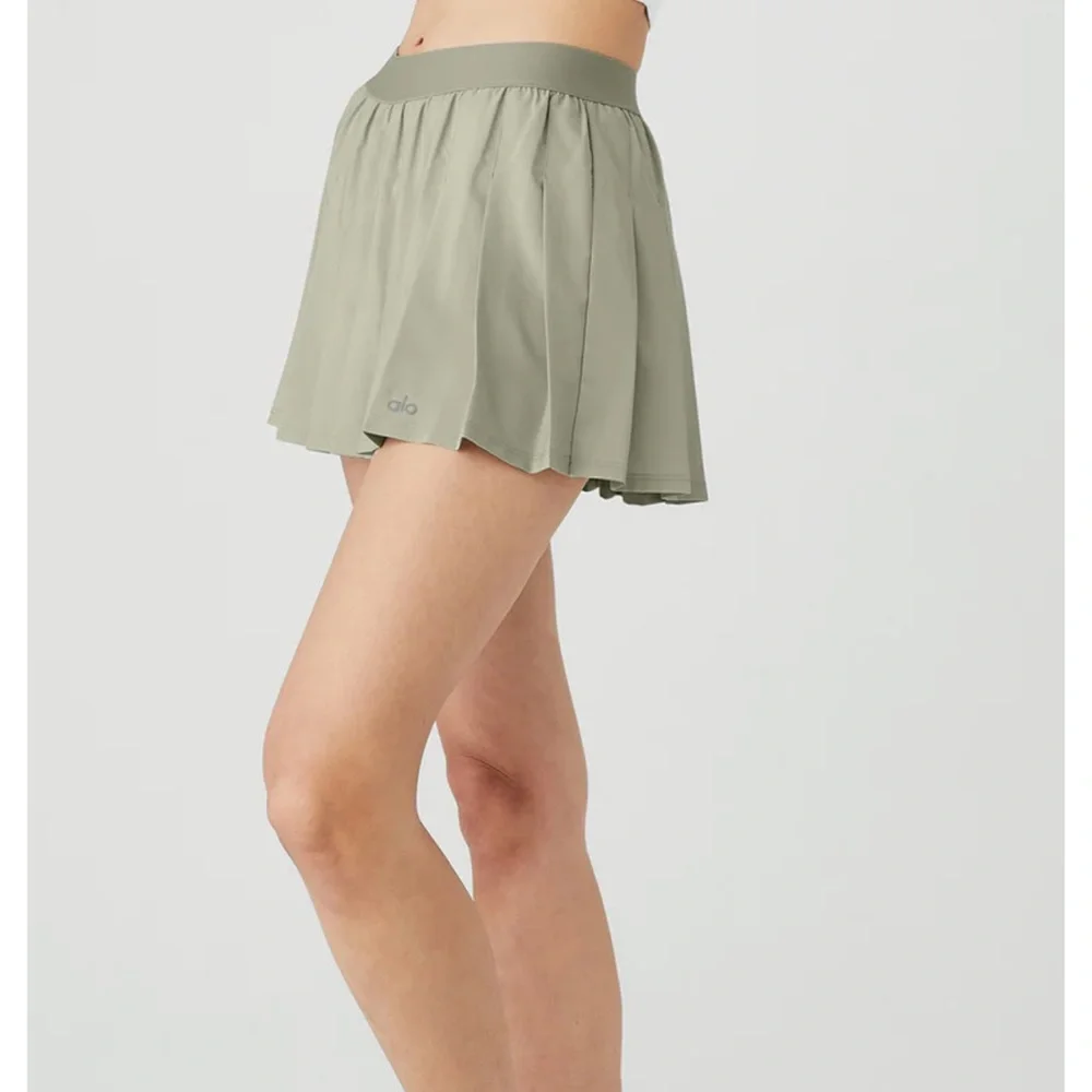 Alo Yoga Women Varsity Tennis Skirt Limestone Pleated Elastic Waistband A Line M